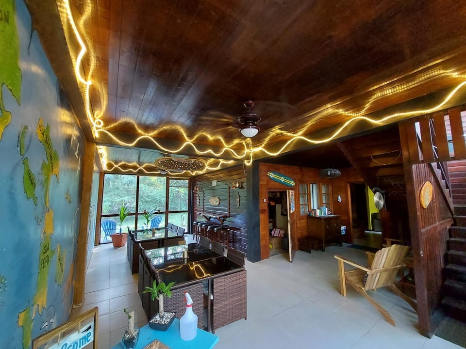 Seating area, Dining area, Breakfast