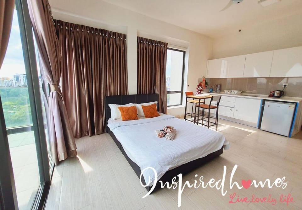 Bed, Kitchen or kitchenette, Photo of the whole room, Dining area
