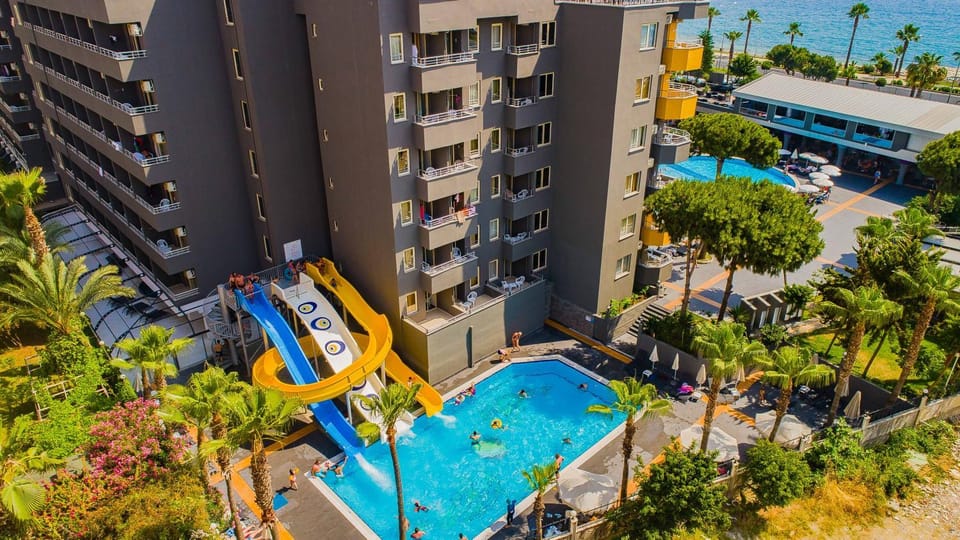 Pool view, Swimming pool