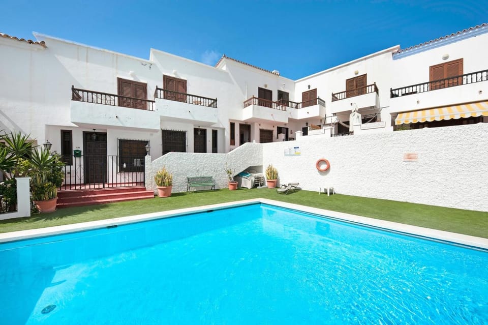 Casa Sarita - farbenfrohes Ferienhaus Apartment in Abona