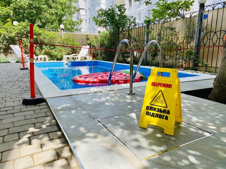 Swimming pool