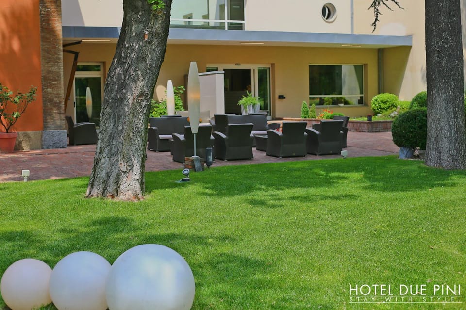 Garden, Seating area, Area and facilities