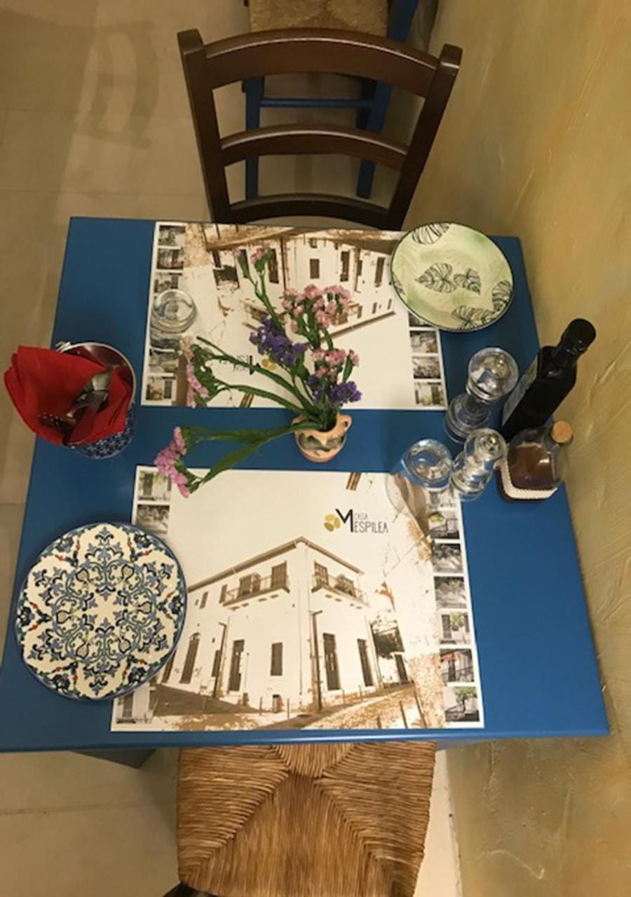 Restaurant/places to eat, Dining area