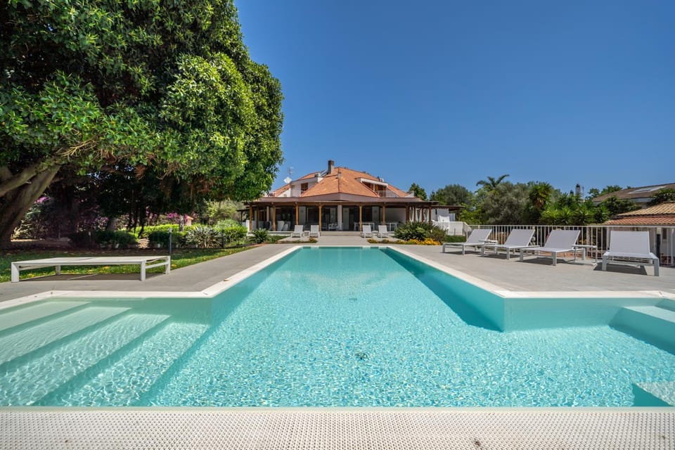 Property building, Swimming pool