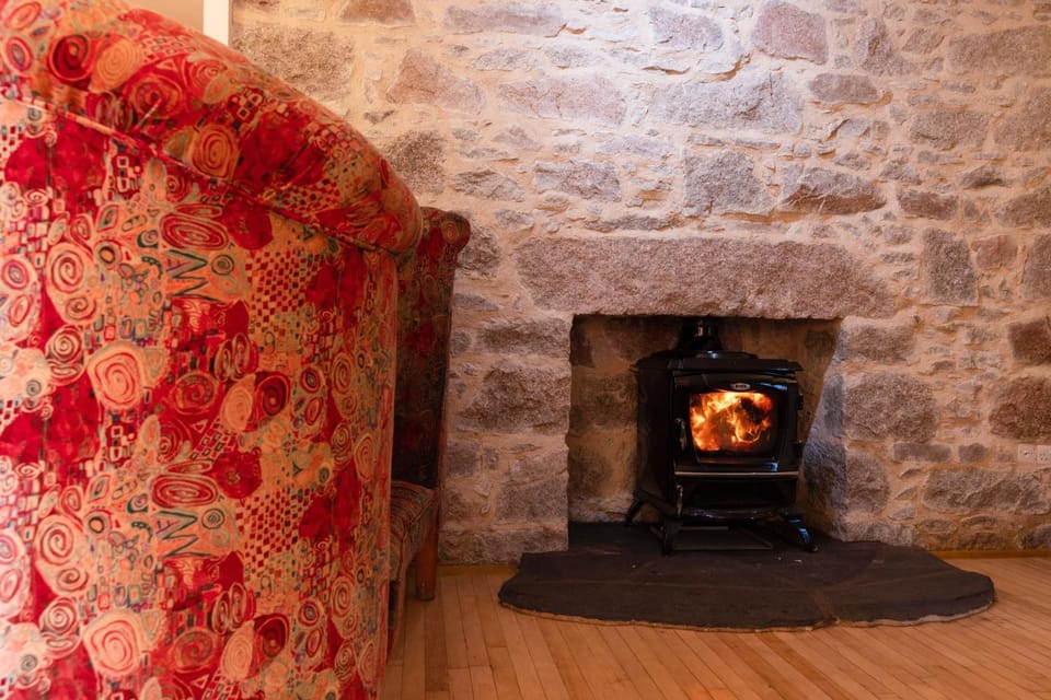 flat iron, Internal: Not applicable to any particular room