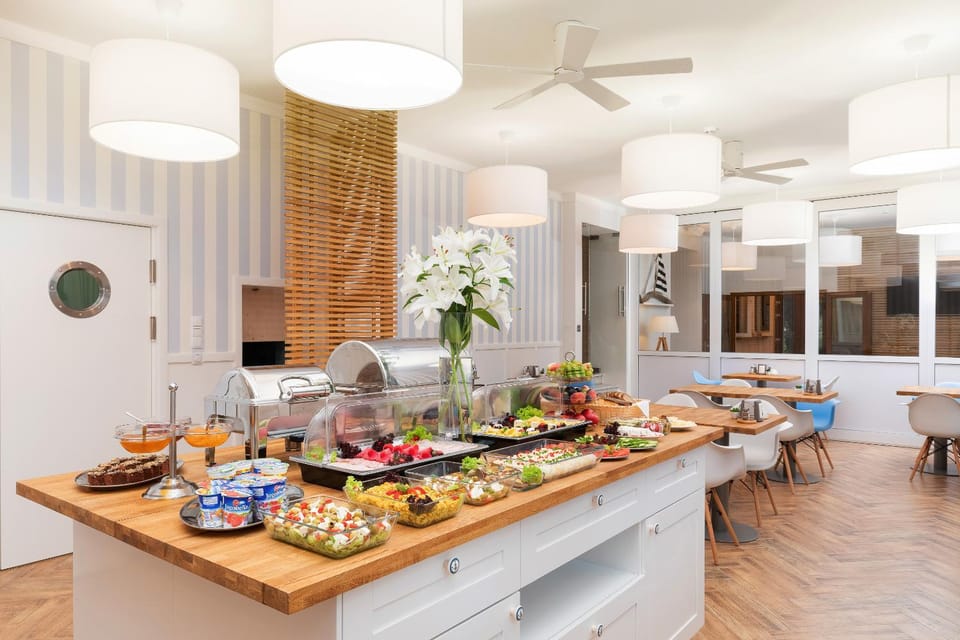 Food and drinks, Food, Breakfast, Buffet breakfast