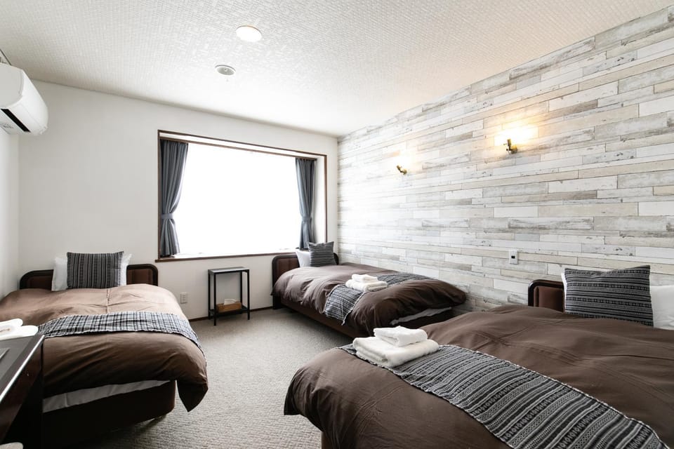 White Tree Lodge Madarao Tangram Nature lodge in Nagano Prefecture