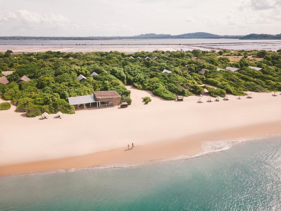 Beach, Location