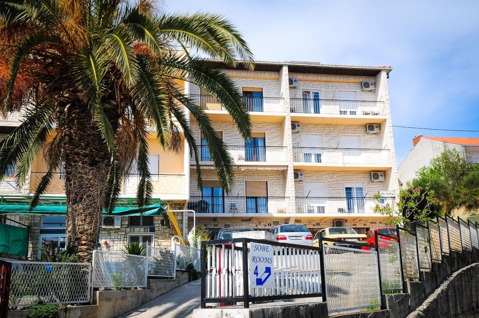 Property building, Facade/entrance, Street view