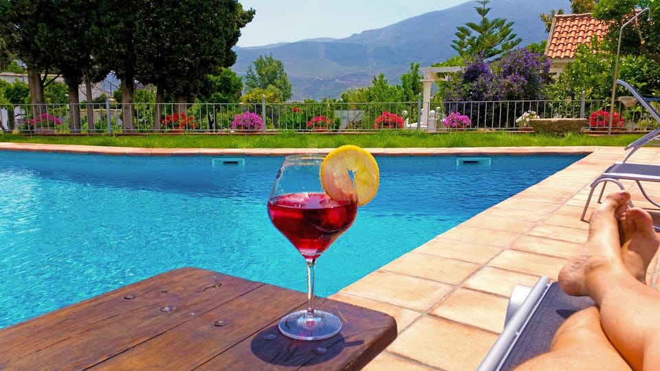 Property building, Swimming pool, Swimming pool