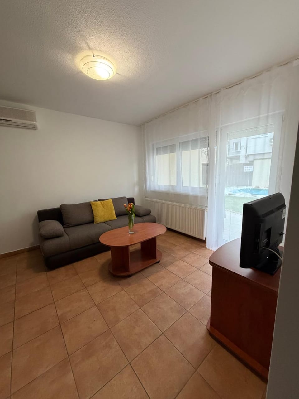 Yellow Sun Apartman Apartment in Siófok