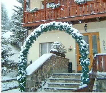 Facade/entrance, Winter