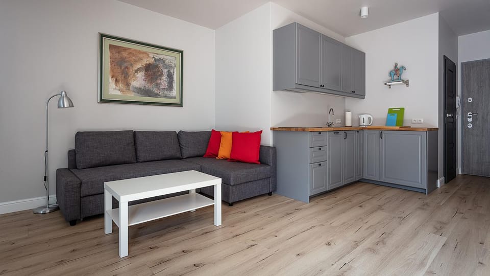 Living room, pet friendly, stove