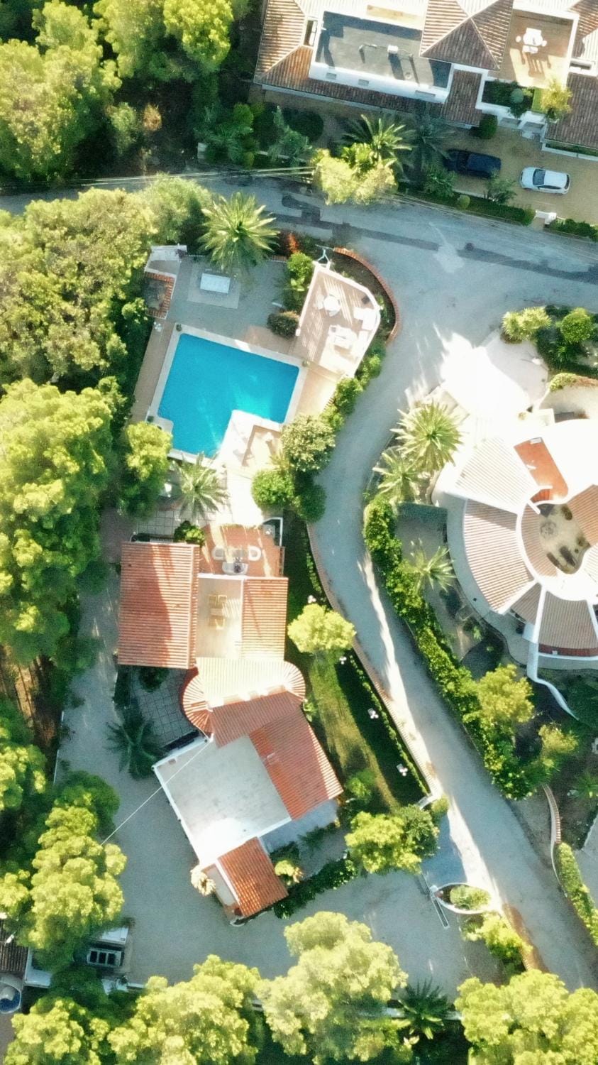 Property building, Neighbourhood, Bird's eye view, Pool view, Street view, Swimming pool
