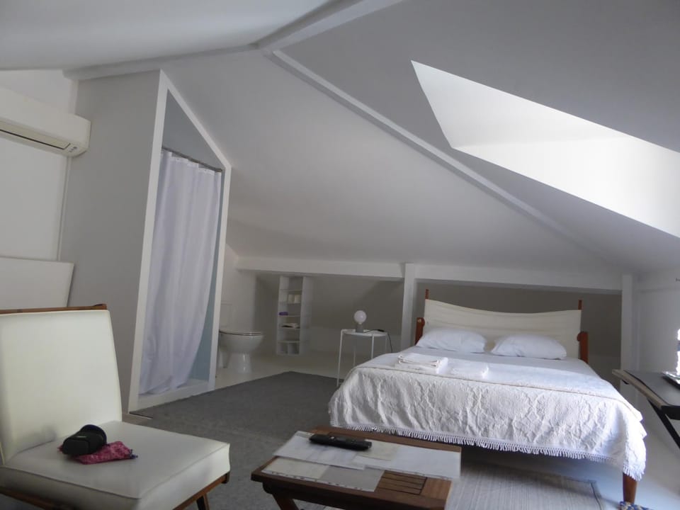Cozy Independent Room Vacation rental in Lisbon