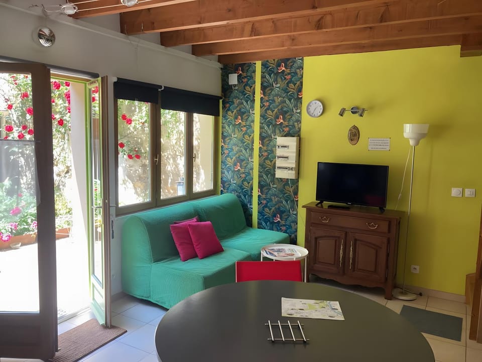 Property building, Living room