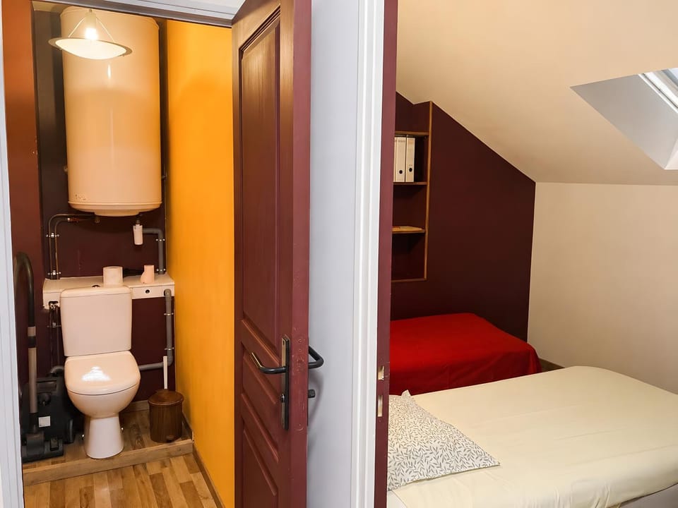 Property building, Bathroom, Living room