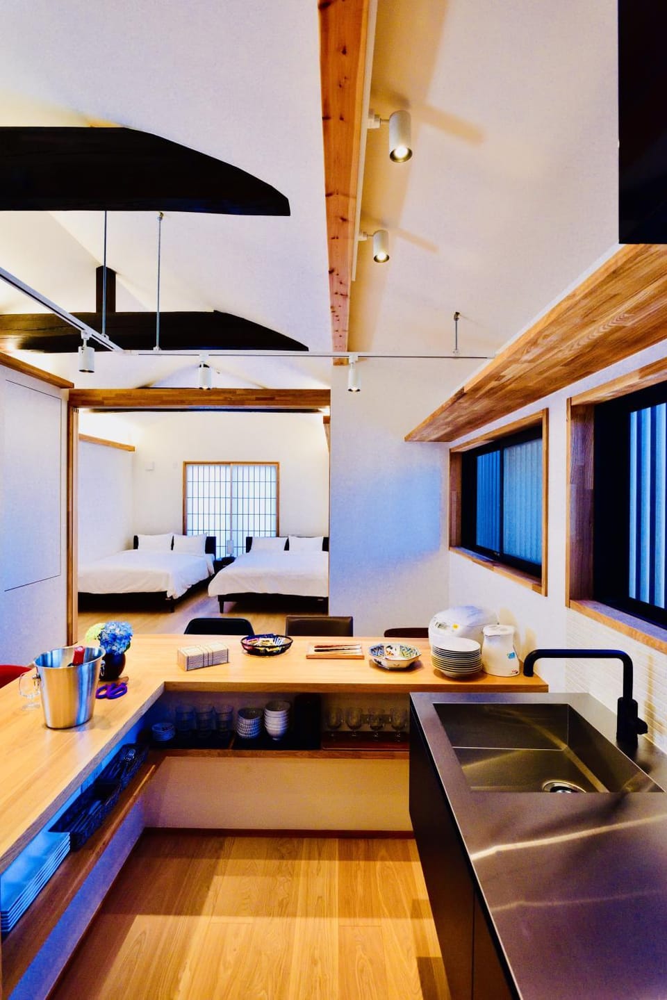 Kitchen or kitchenette, Dining area, Bedroom