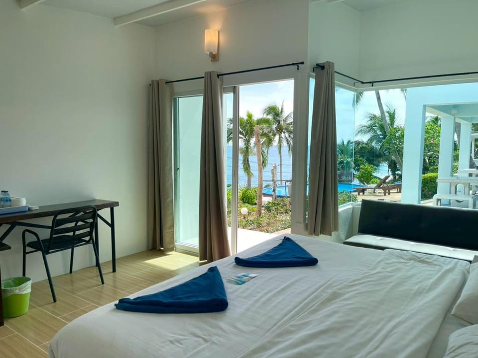 Naiharn On The Rock Resort Phuket Resort in Rawai