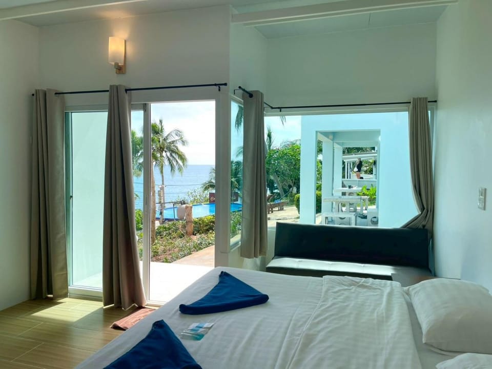 Naiharn On The Rock Resort Phuket Resort in Rawai