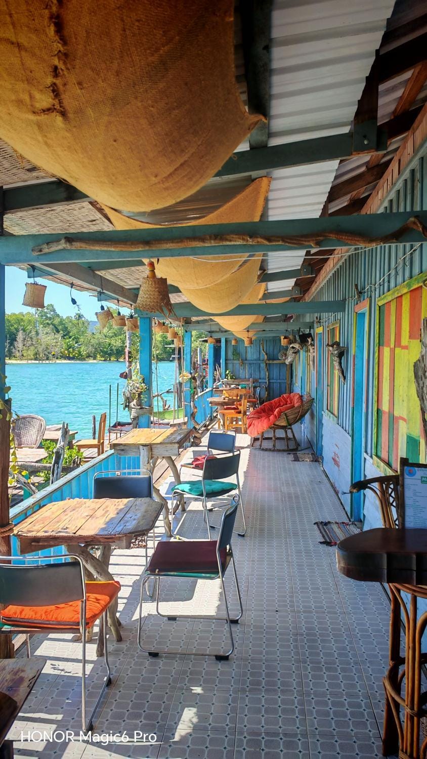 Firefly Guesthouse Bed and Breakfast in Sihanoukville