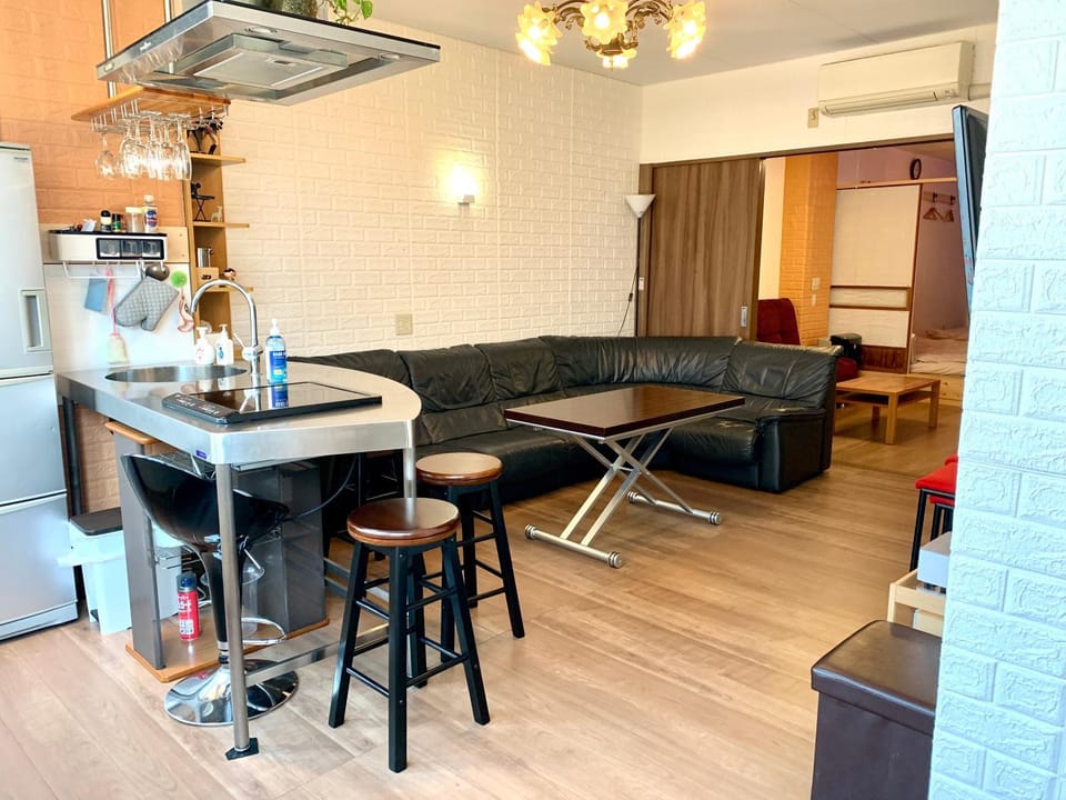 YokohamaKannai HouseBar Apartment in Yokohama