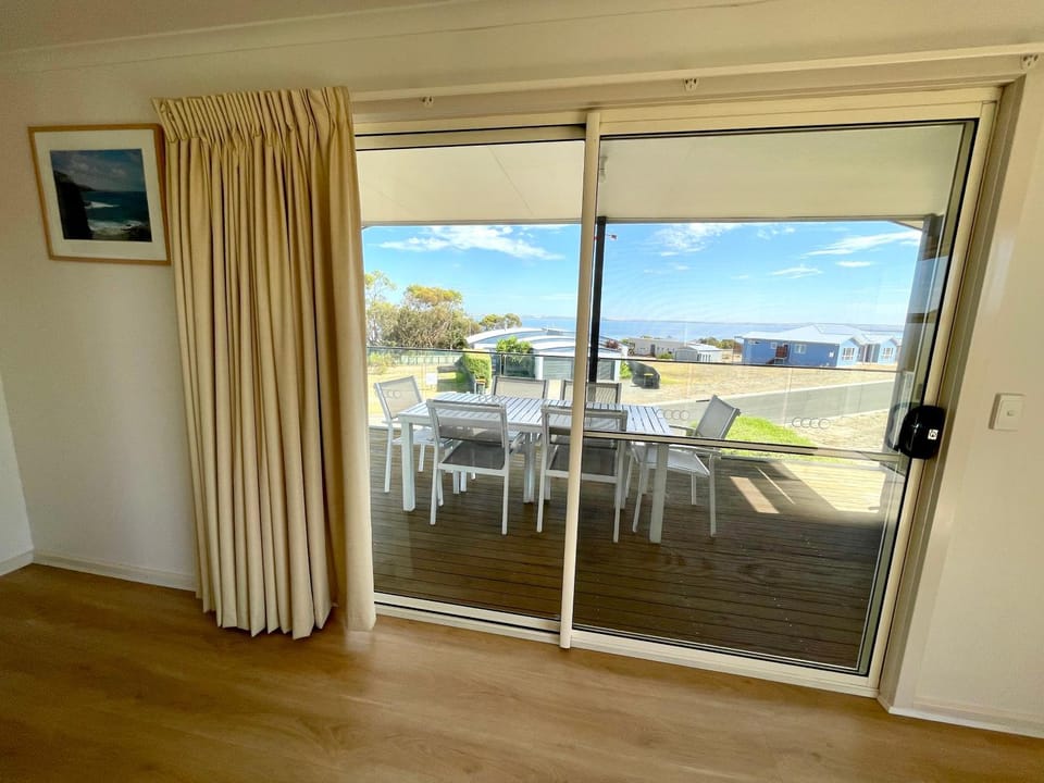 Bayview Beach House Apartment No 1 Apartment in Kingscote