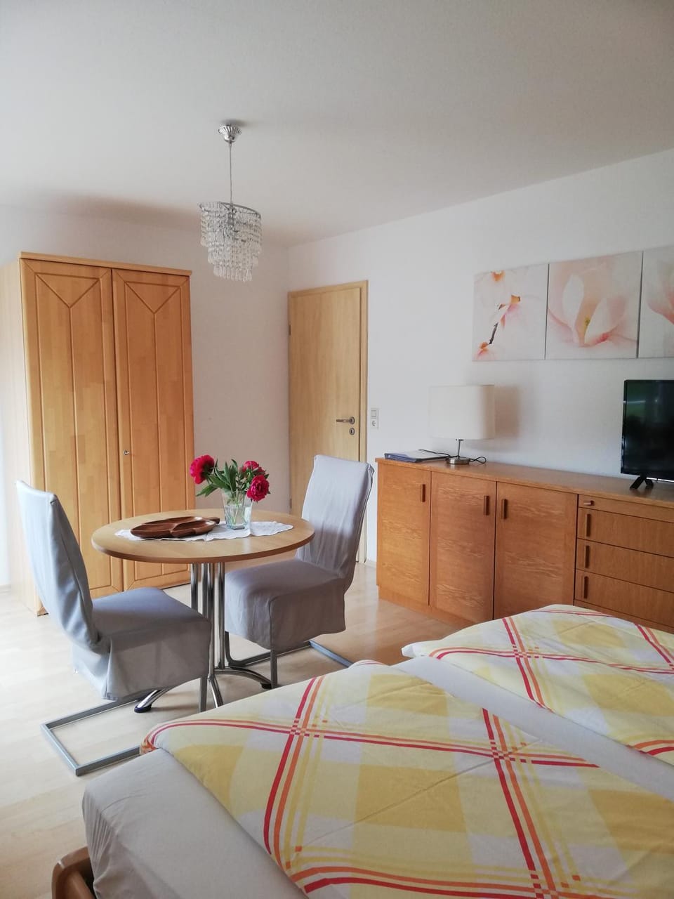 Photo of the whole room, Seating area, Bedroom, wardrobe