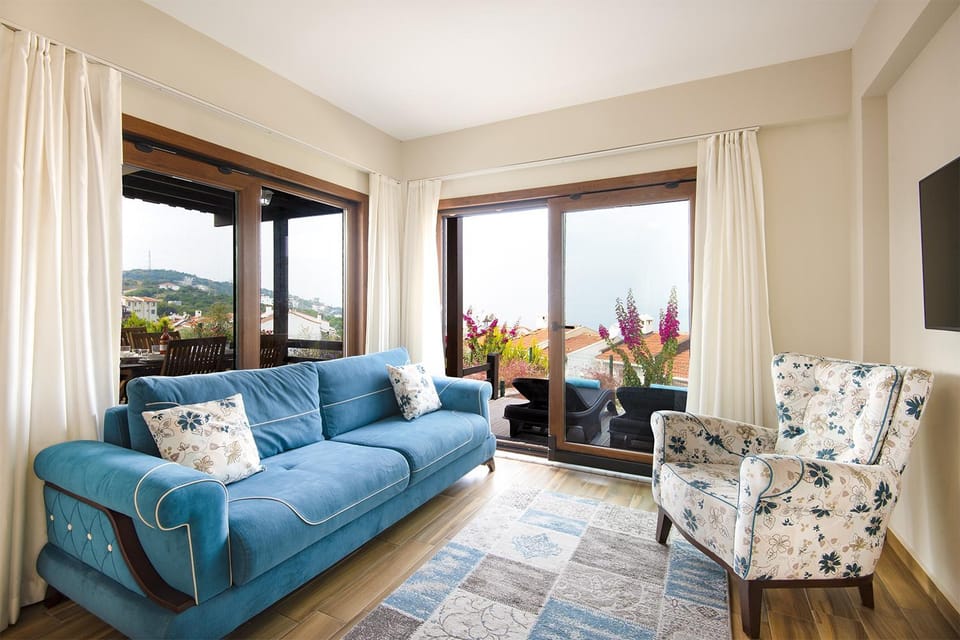 Living room, Sea view