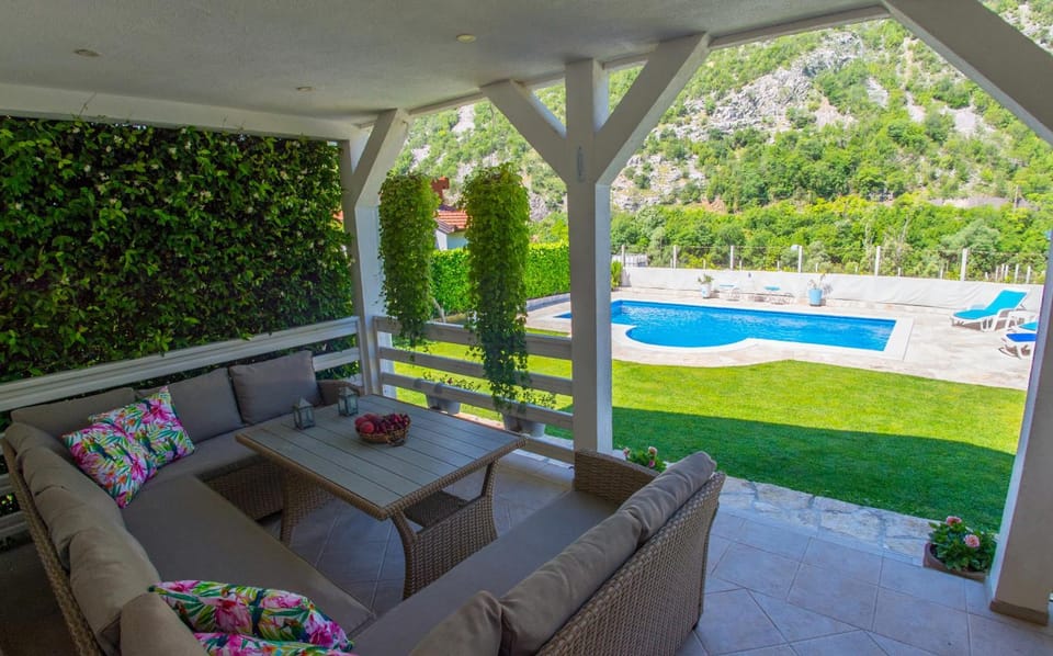 Patio, Pool view, Swimming pool