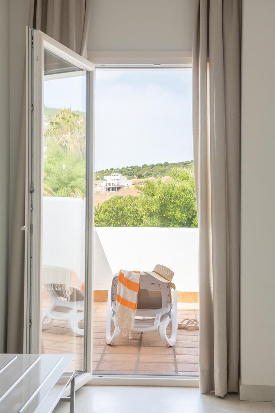 Balcony/Terrace, Mountain view, sunbed