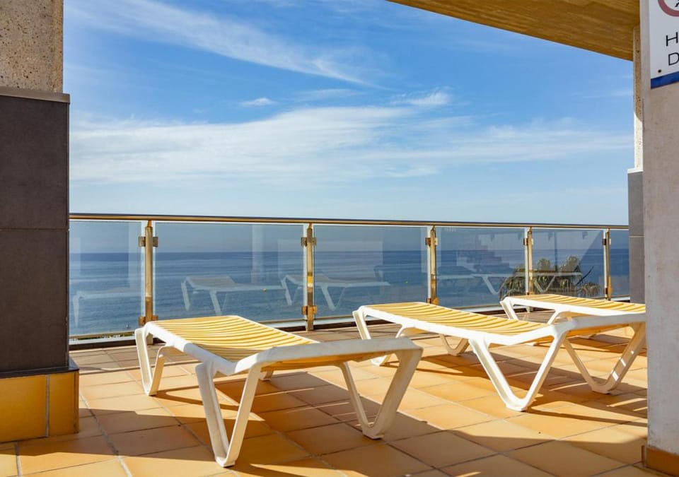 Apartamentos las Palmas VII Family only Apartment in Salou