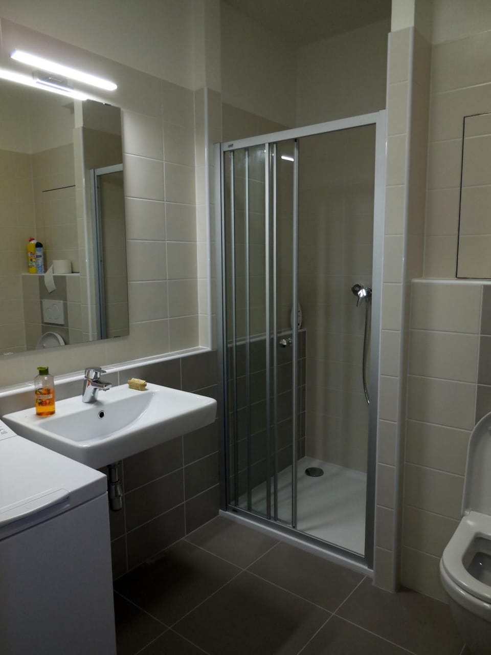 Shower, Toilet, Bathroom