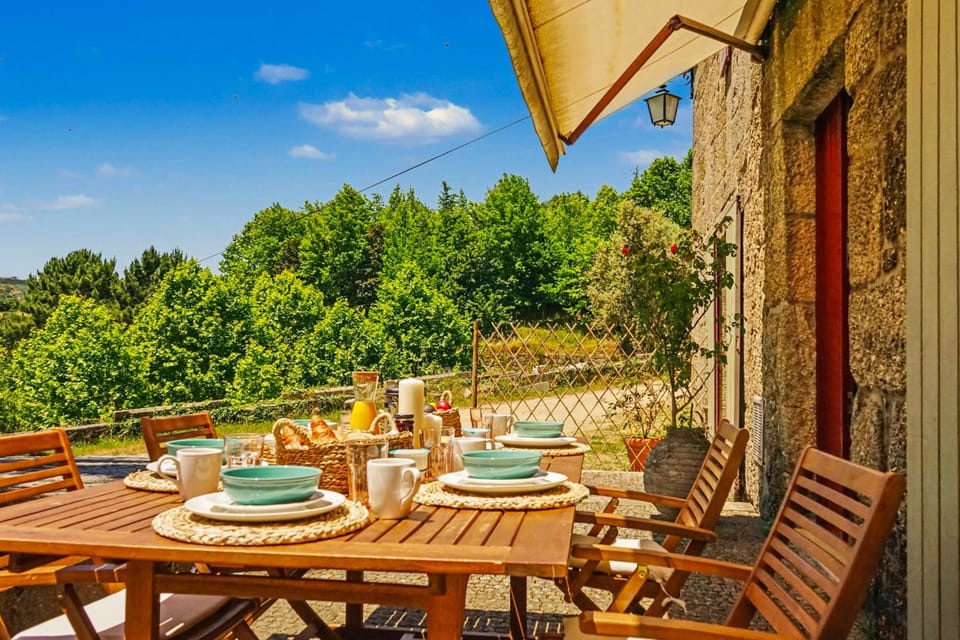 Quinta de Travanca - Casa da Eira House in Porto District