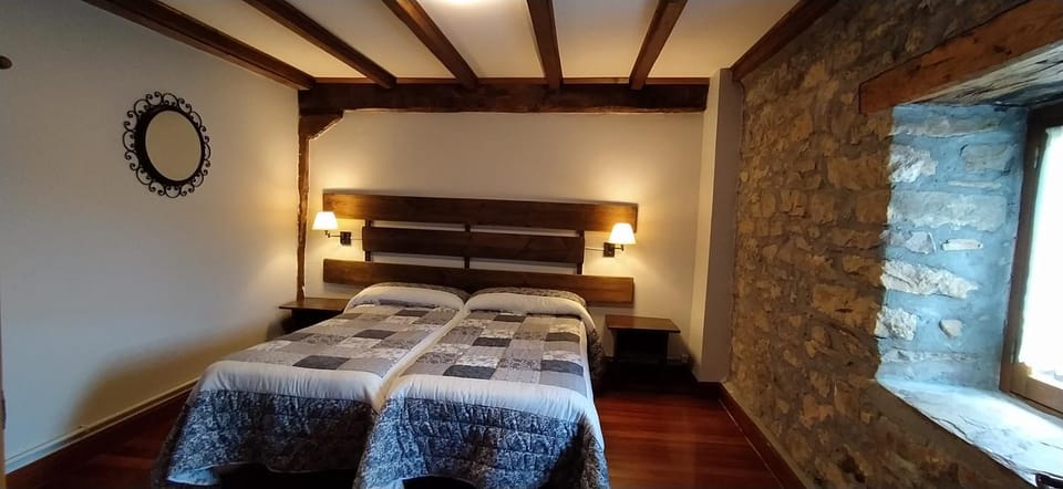 Casa Rural Haitzetxea Country House in Sare