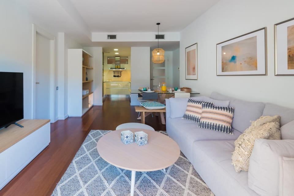 Living room, Dining area