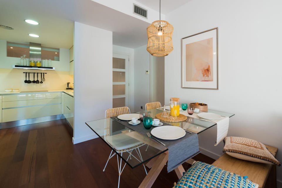 Living room, Dining area