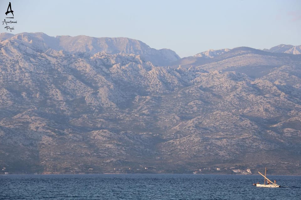 Mountain view, Sea view