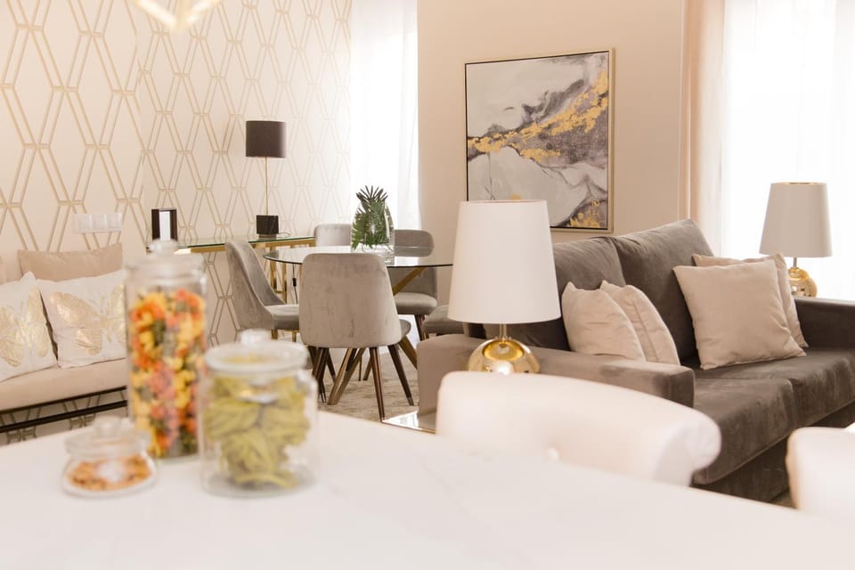 Living room, Dining area
