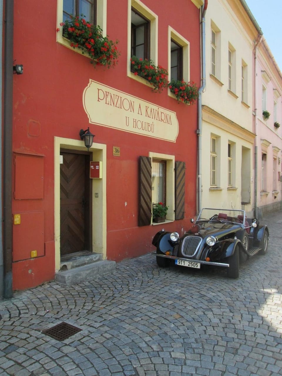 Property building, Facade/entrance