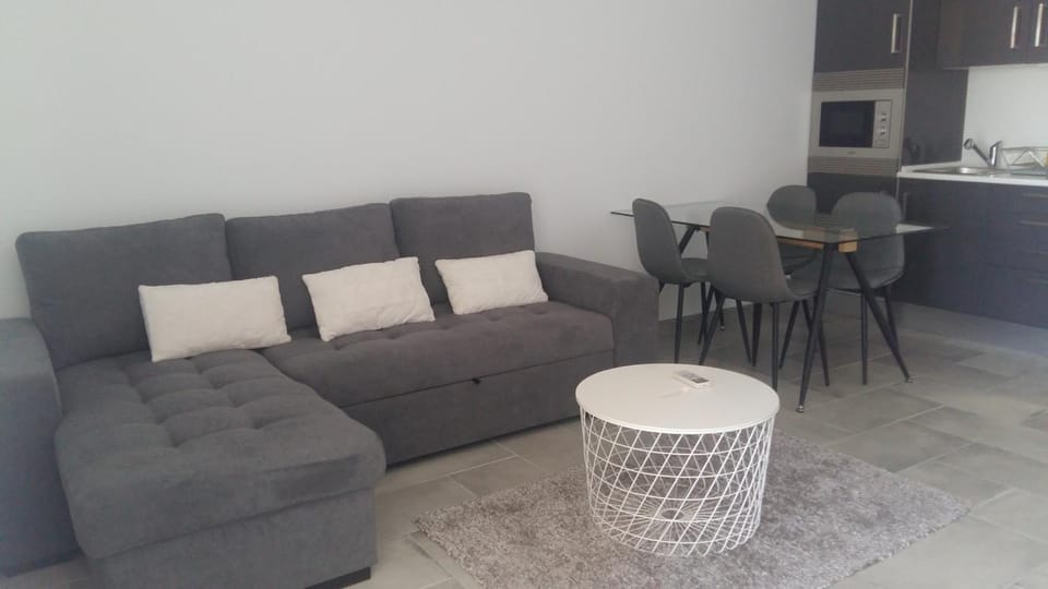 Orange Studio Apartment in Quarteira