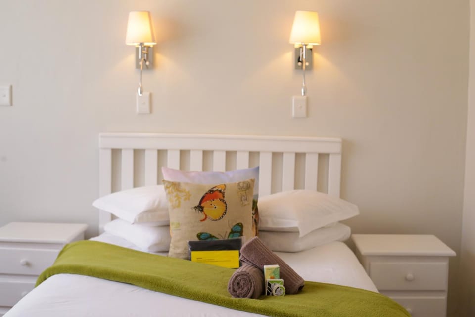 Twins Guesthouse NO LOAD SHEDDING Bed and Breakfast in Eastern Cape