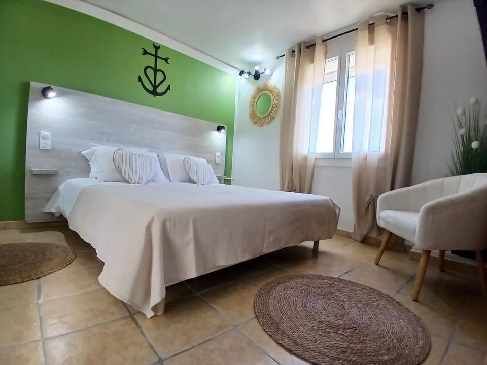 Hôtel Quai d'Azur Hotel in Le Grau-du-Roi