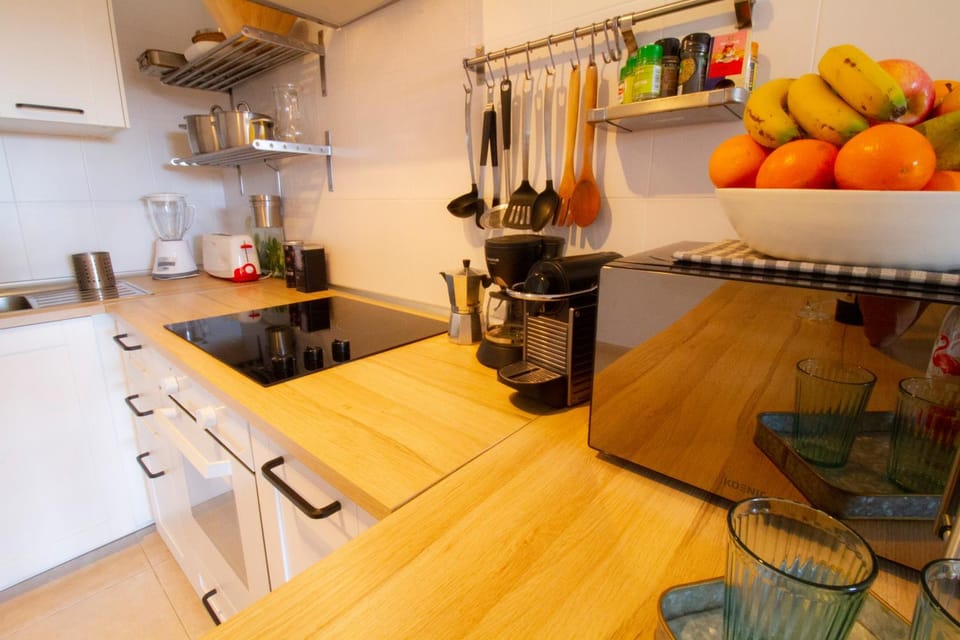 Coffee/tea facilities, Kitchen or kitchenette, On site