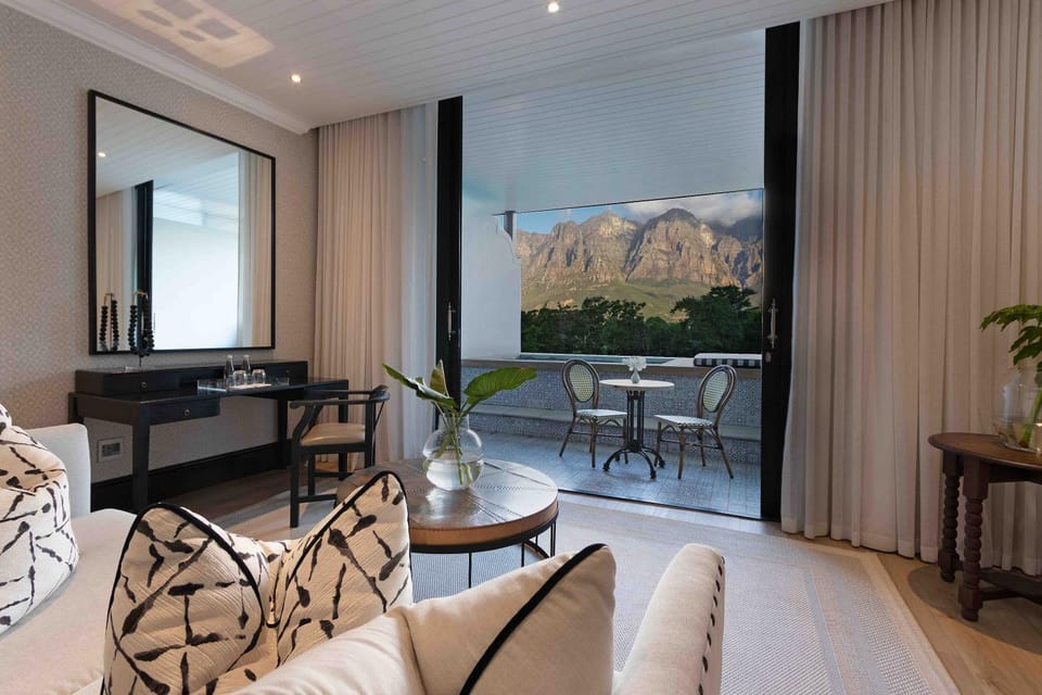 Hot Tub, Balcony/Terrace, Mountain view