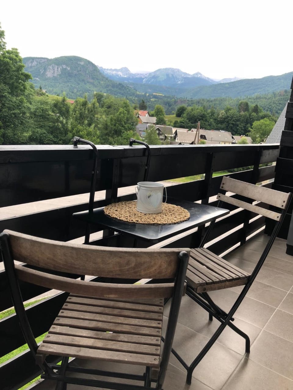Balcony/Terrace, Mountain view