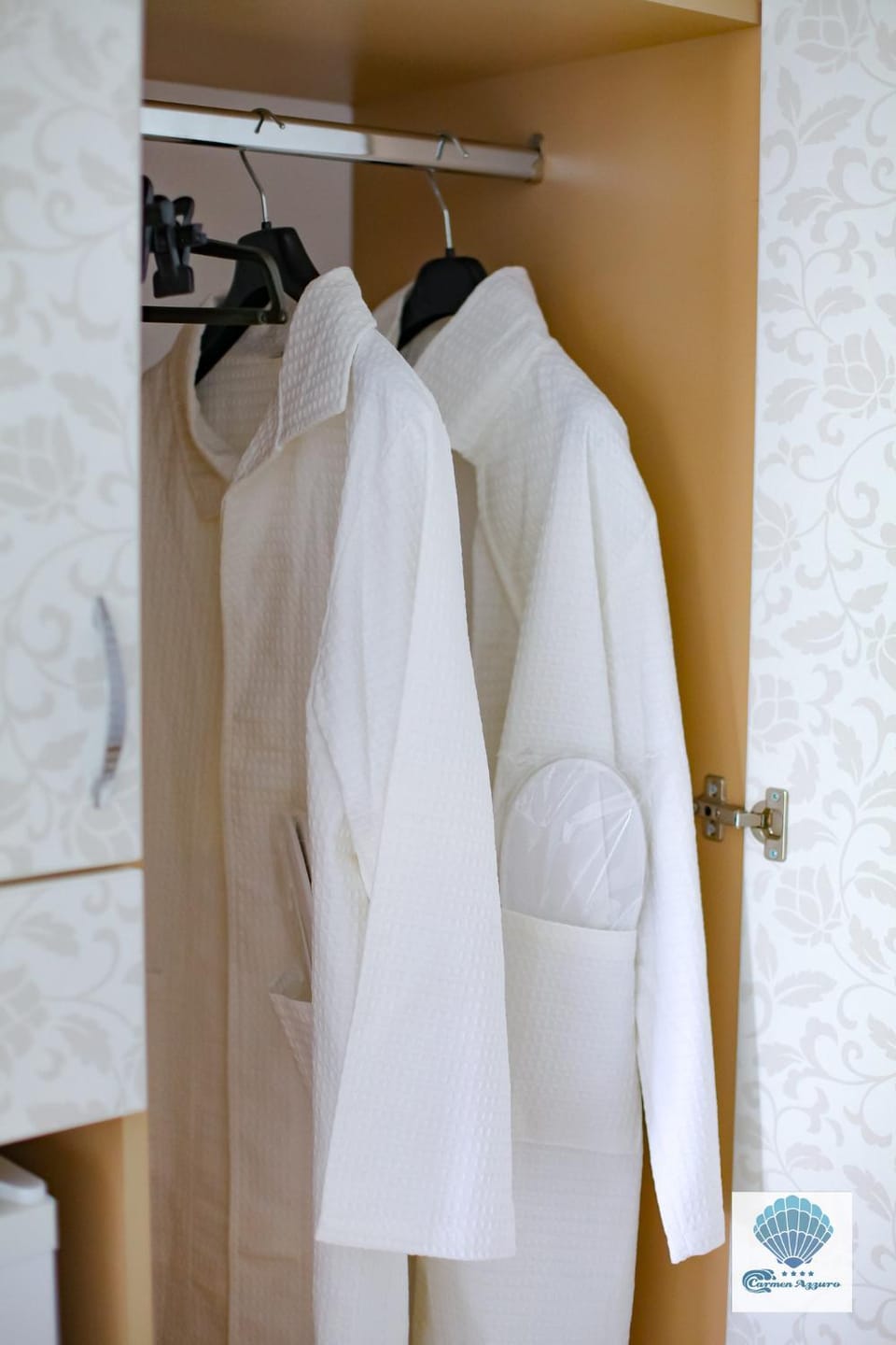Bedroom, wardrobe