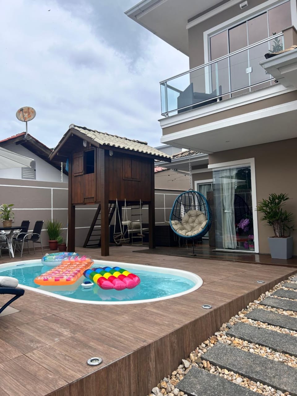 Casa de Praia em PONTA DAS CANAS, FLORIANÓPOLIS House in Florianopolis