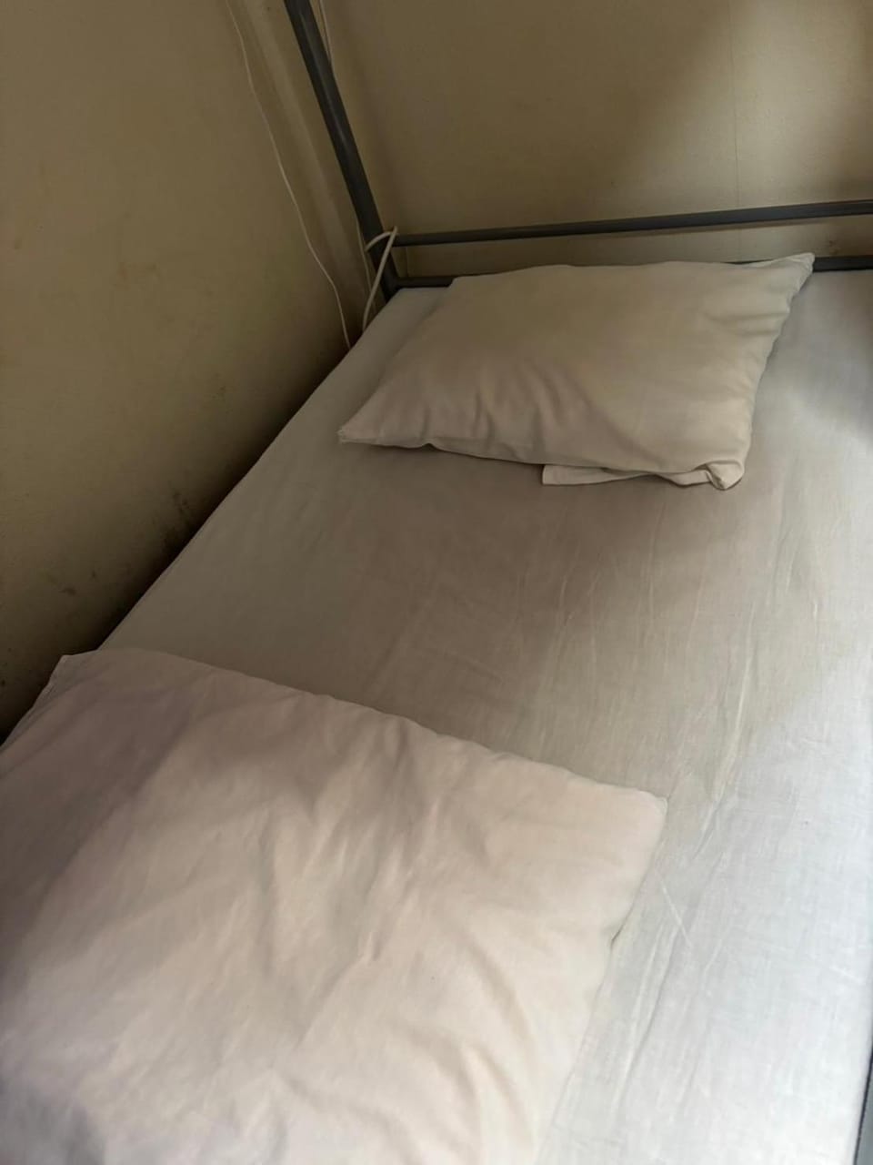 mixed room kiyamatiゲストハウスバックパッカー向け高齢の方宿泊不可 Bed and Breakfast in Kyoto