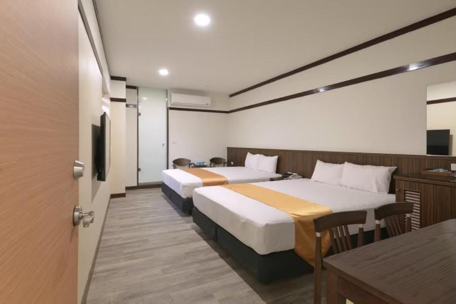 Royal Holiday Imv Bed and Breakfast in Kaohsiung